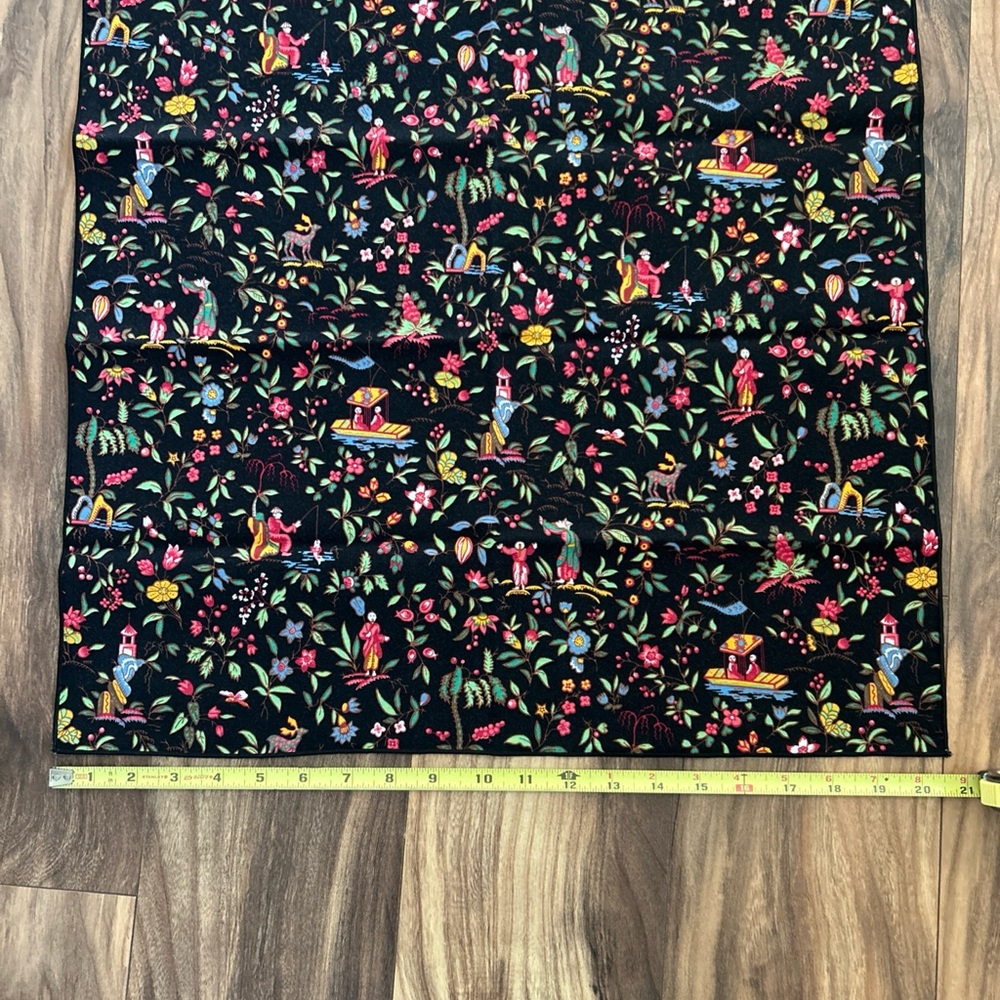 Vera Bradley Ming Placemats And Napkins Set of 8 Retired - Picture 8 of 10